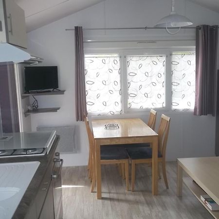Camping Aire Du Gros Pre Lesseux المظهر الخارجي الصورة